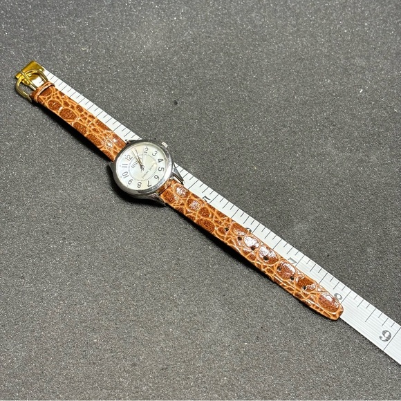 Ladies Ecclissi Sterling Siver 23183 MOP Dial Quartz Watch w/ Leather Strap - Picture 6 of 7